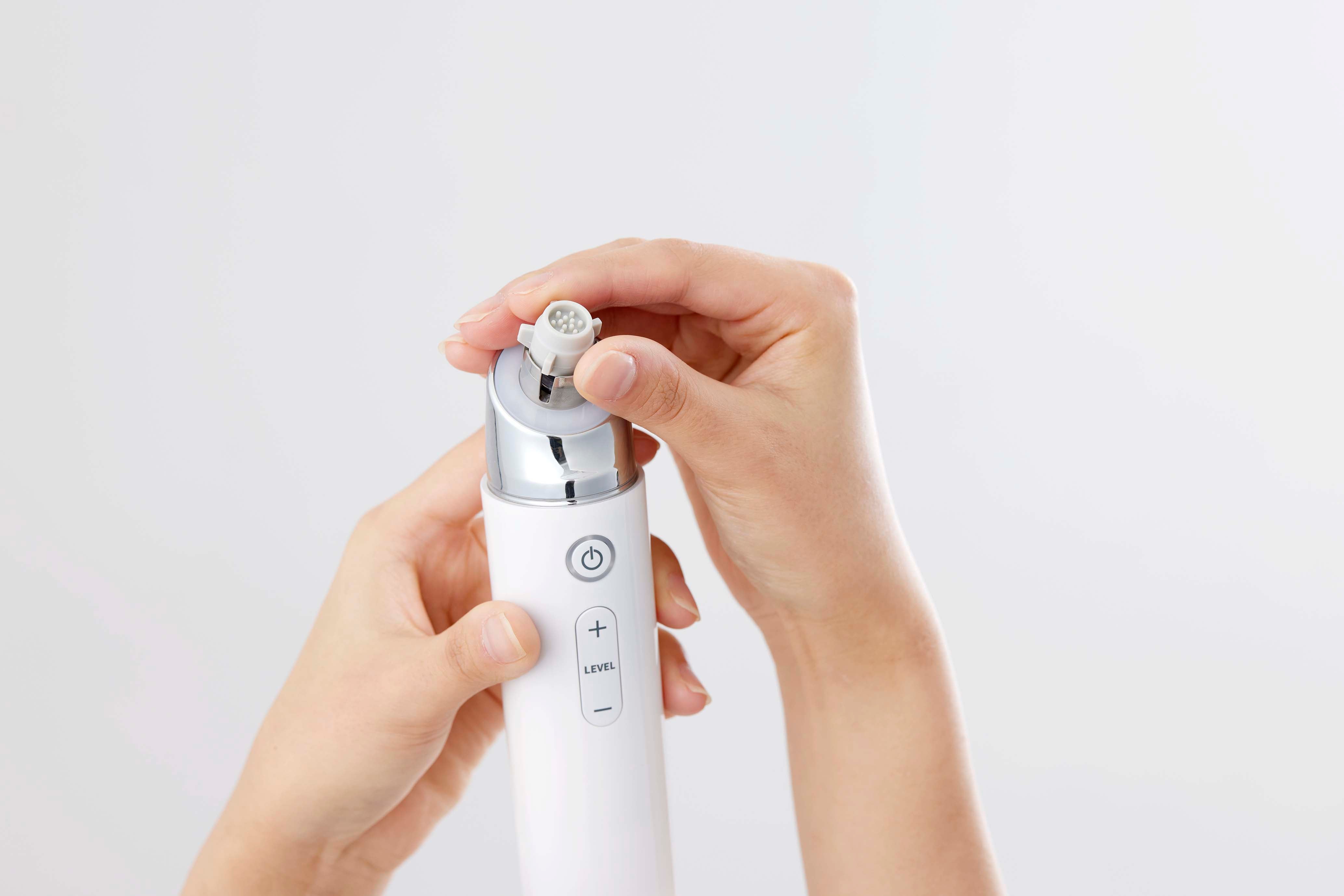 Poreficient Hydrating Facial Pore Cleansing Device with Peeling Lotion